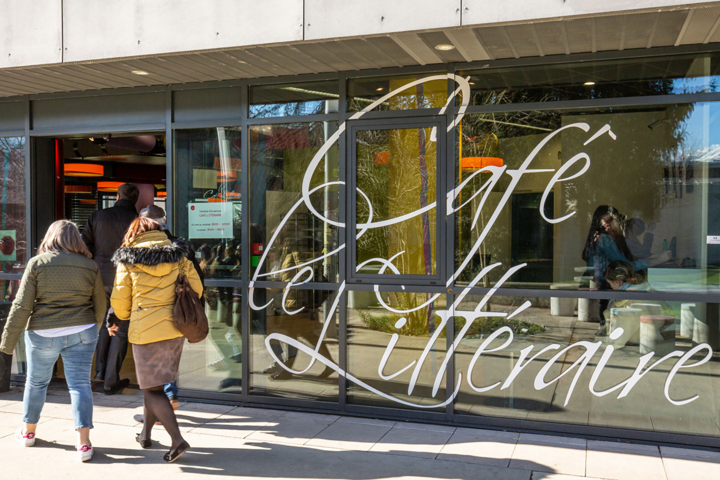 La devanture du Café littéraire sur le campus de Saint-Martin-d'Hères