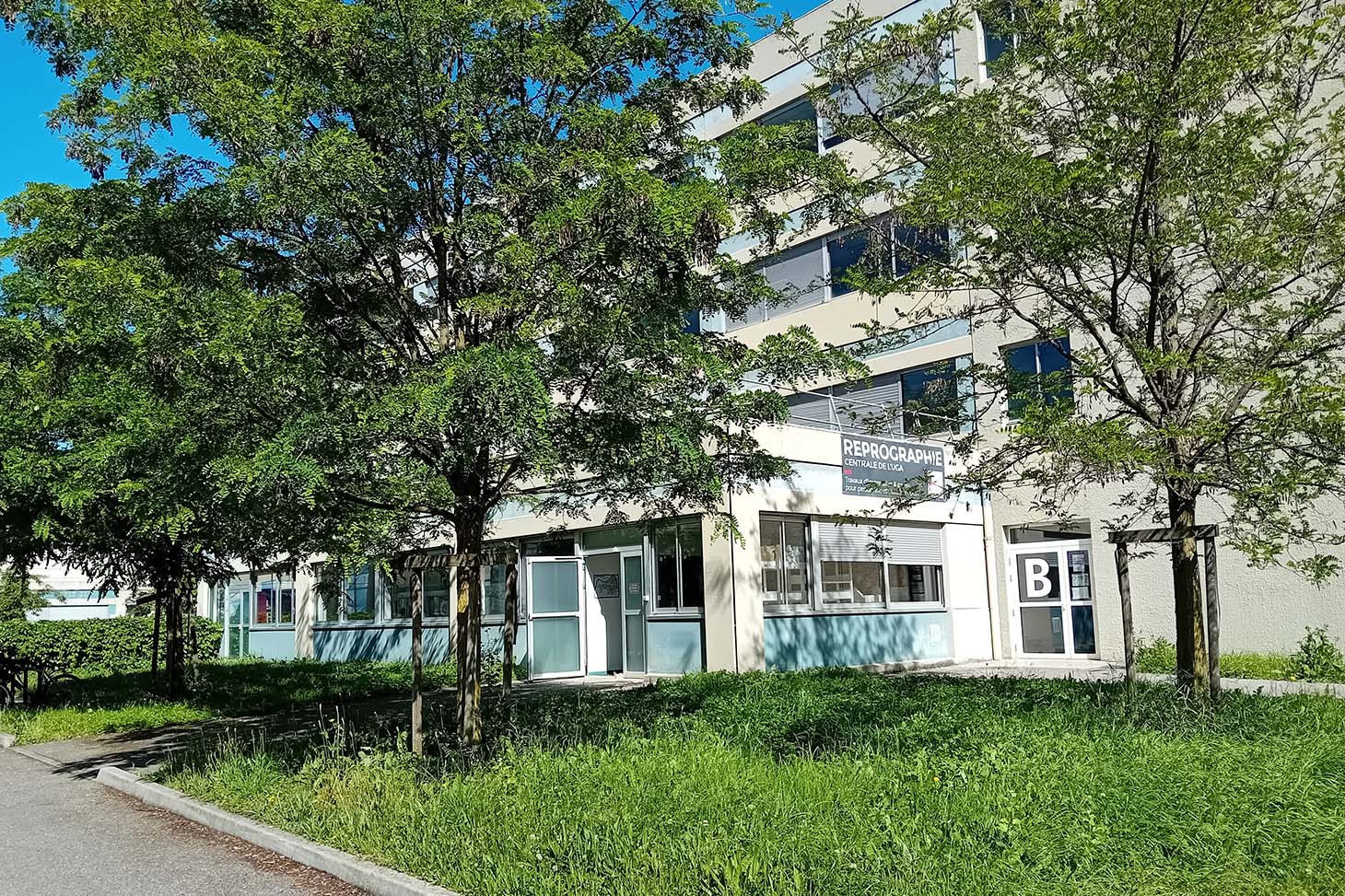 L'entrée du service de reprographie sur le campus de Saint-Martin-D'Hères